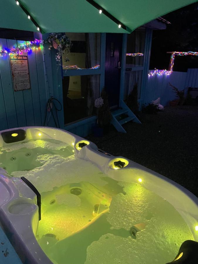 Bankhead Accommodation With Hot Tub Aberdeenshire Gamrie Экстерьер фото
